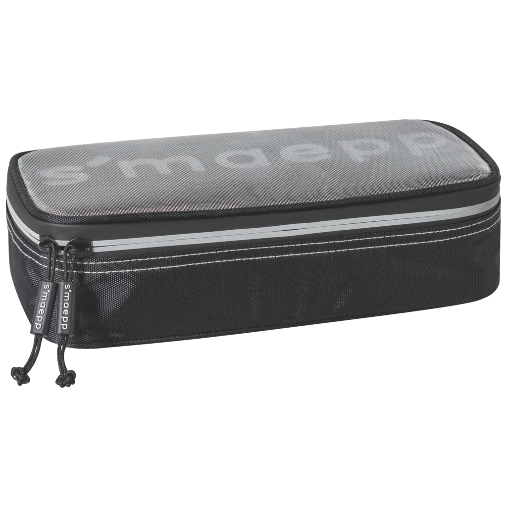 Pennskrin s'maepp XL “Hardwired” | 1 flikar, svart/silver